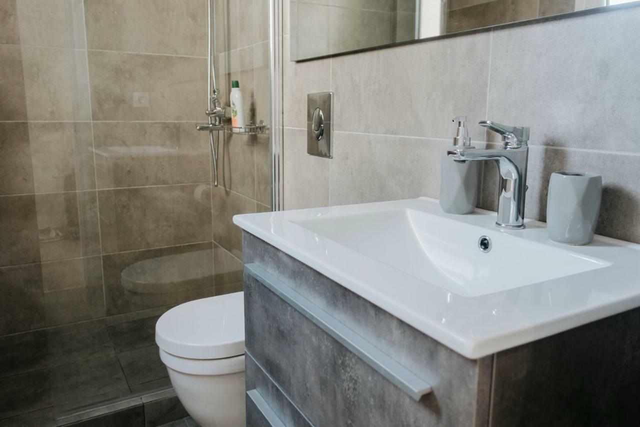 Nest Apartment Atenas Exterior foto